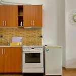 El Rio Apartments