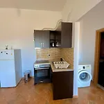 El Rio Apartments
